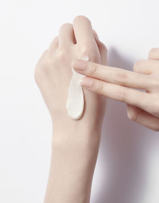 M&aacute;scara Noturna Firmadora com Retinol Banila Co Blooming Youth